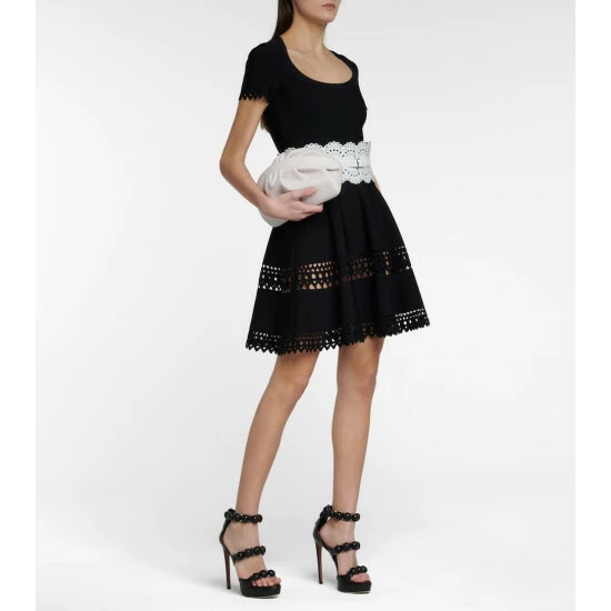 Alaïa Samia 26 Laser-cut Leather Clutch - Image 4