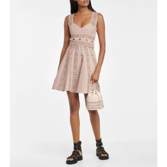 Alaïa Corset Small Leather Bucket Bag - Image 4