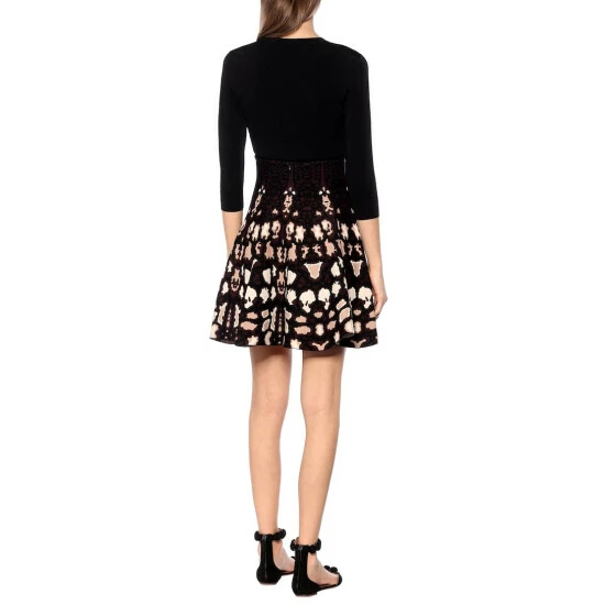 Alaïa Cropped Knit Cardigan - Image 2